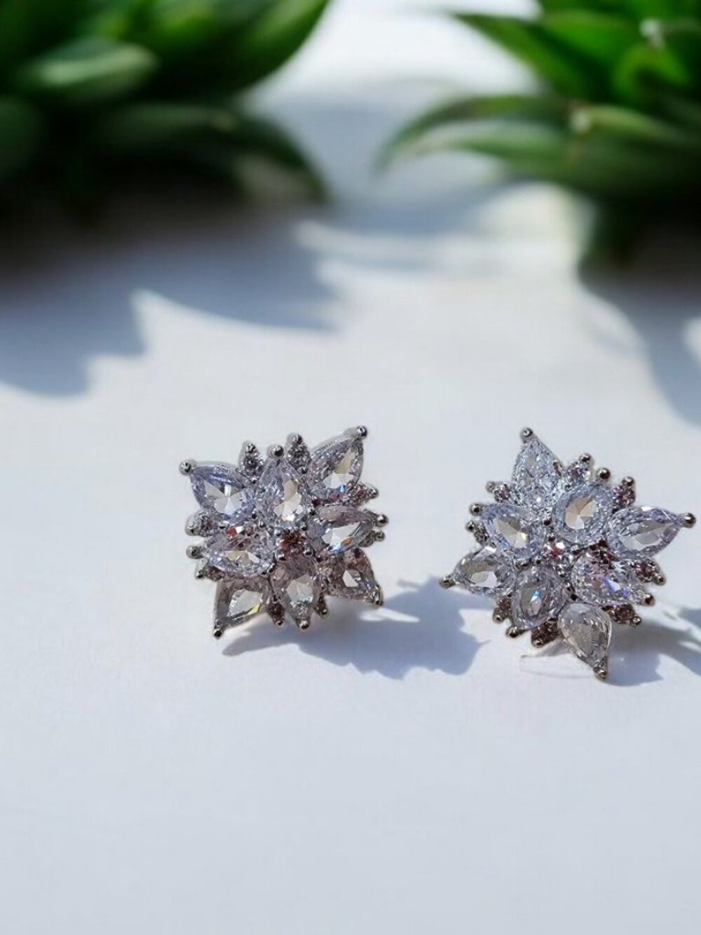 ELEGANT FLOWER SHAPE SILVER EARRING MADE BY KOREA